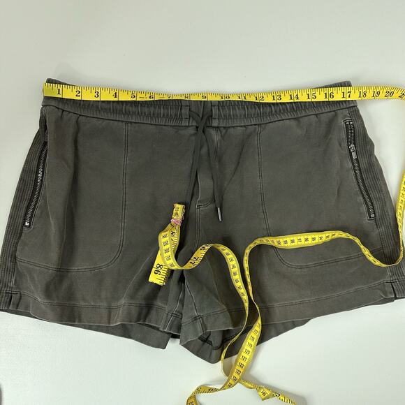Athleta Shorts Womens 16 Gray Pull on Drawstring Casual Athletic Pockets High - Picture 9 of 12